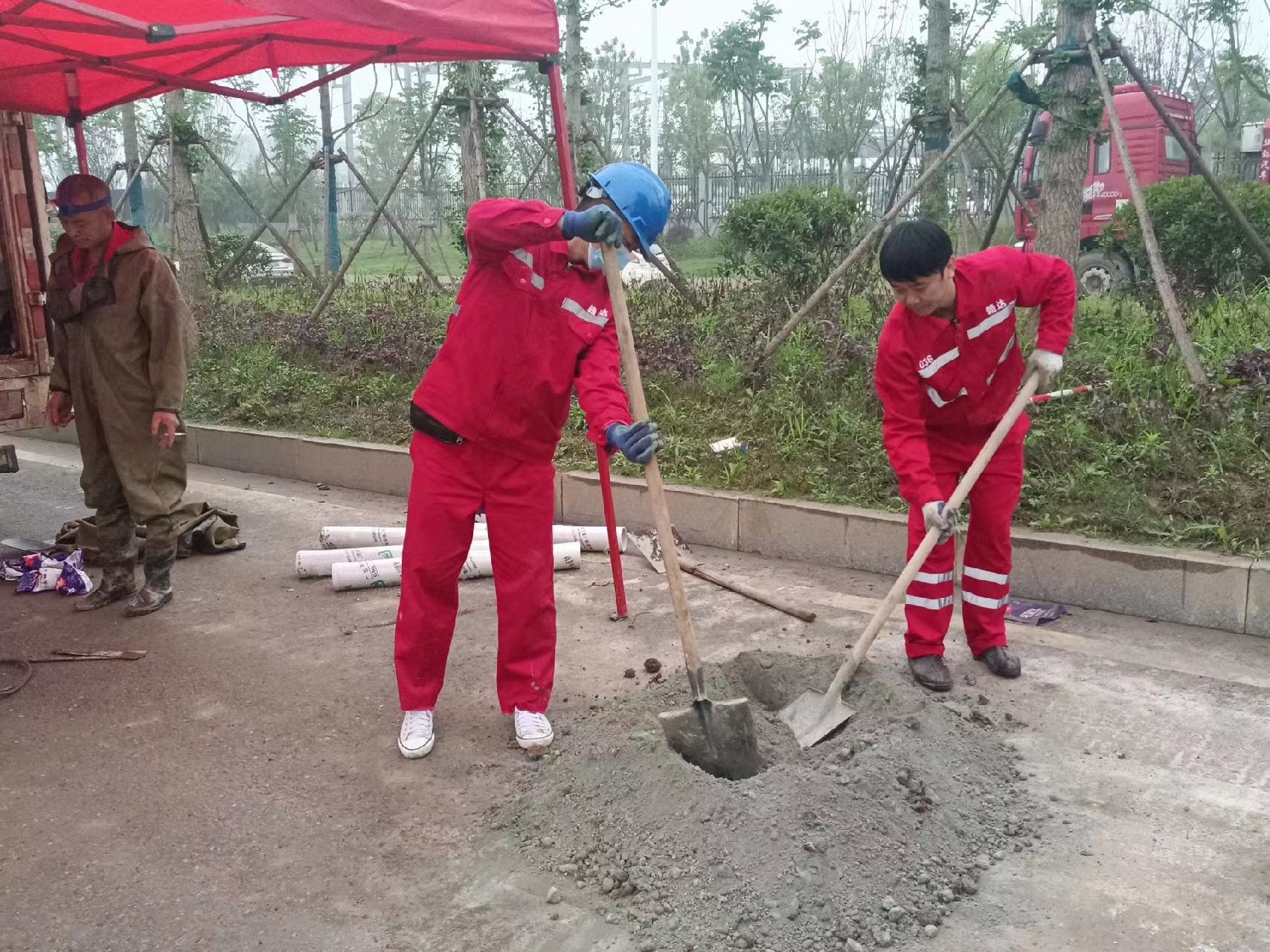 东宝管道疏通哪家好】及时进行市政管道清淤